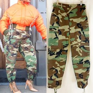 Vintage Camouflage Pants. Size Small